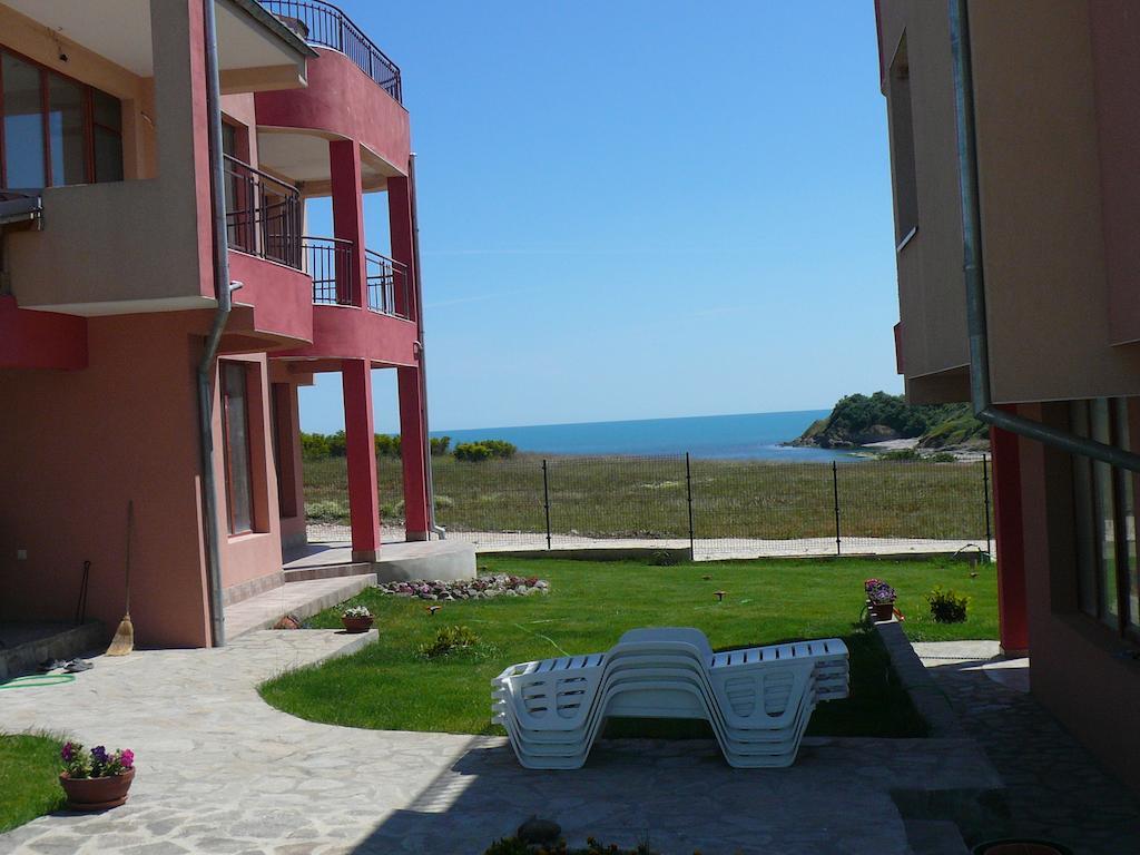 Dream Bay Family Hotel Tsarevo Exterior photo