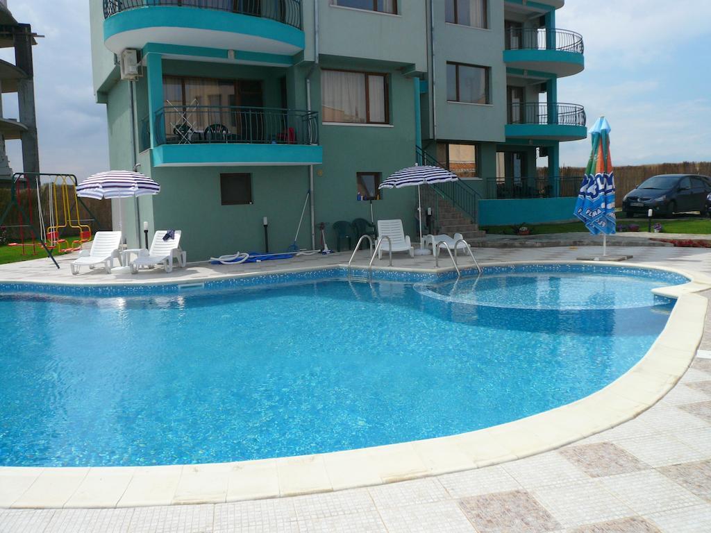 Dream Bay Family Hotel Tsarevo Exterior photo